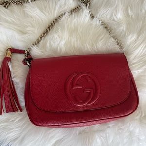 Gucci red soho crossbody with gold hardware in excellent condition